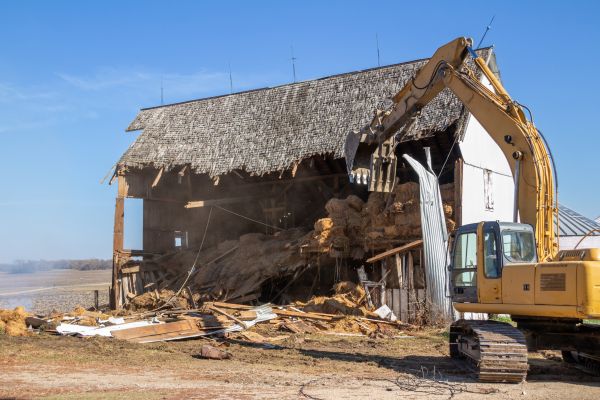 Barn Demolition in North Fort Myers