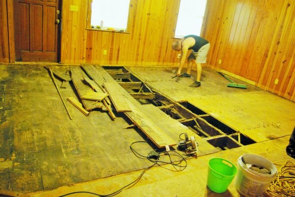 Subfloor Demolition in North Fort Myers